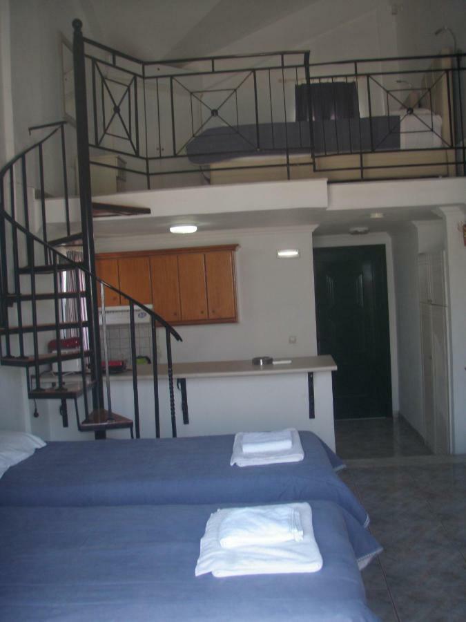 Umbrella Beach Apartments Kávos Dış mekan fotoğraf