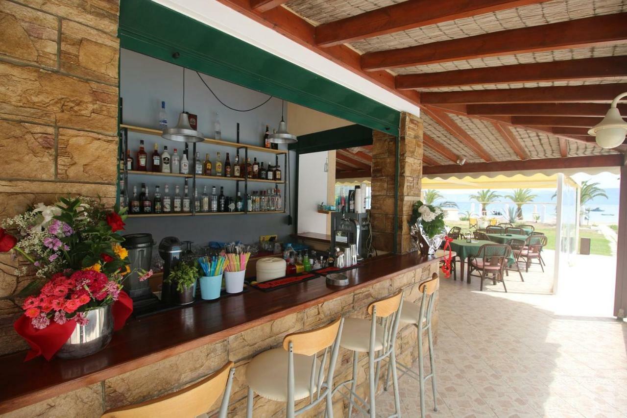 Umbrella Beach Apartments Kávos Dış mekan fotoğraf